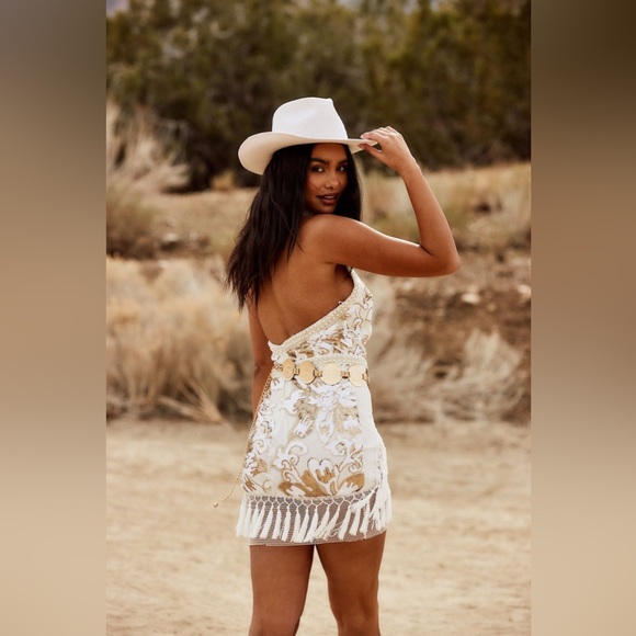- 12th tribe Like Gold Dust White Sequin
Fringe Dress - Picture 8 of 14